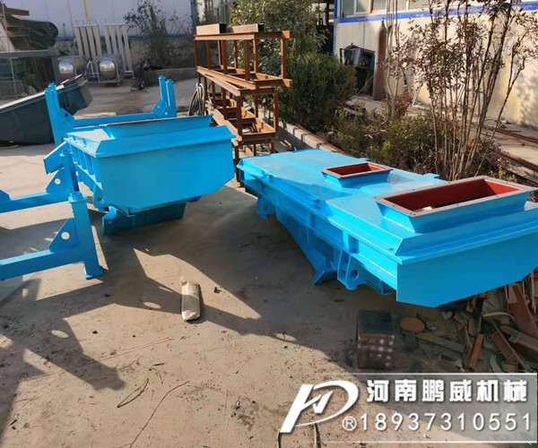 直線振動篩出現和正常抖動不同的頻率是什么原因？